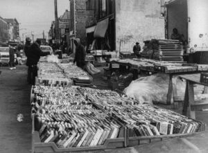 Maxwell Street, Chicago, 1990